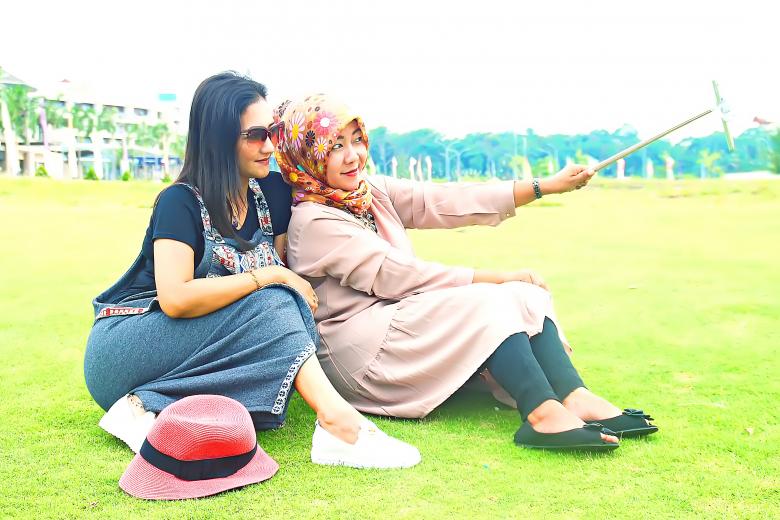 Free stock image of Sisters Selfie created by Satrio aribowo