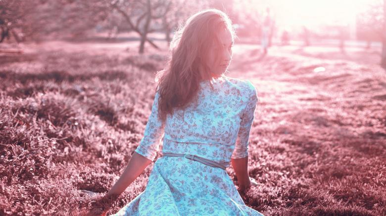 Free stock image of Girl in the Garden created by Pixabay