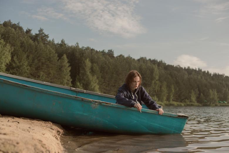 Free stock image of Girl in the Boat created by Pixabay