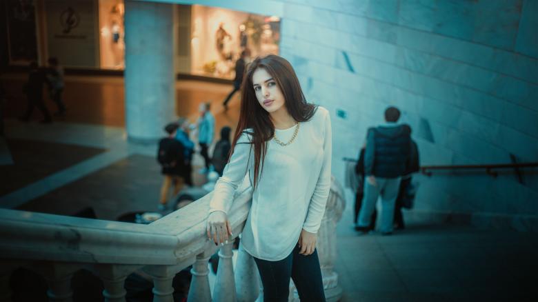 Free stock image of Girl on the Stairs created by Pixabay