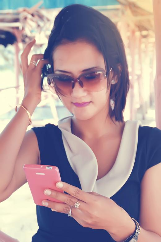 Free stock image of Focus to the Phone created by Satrio aribowo