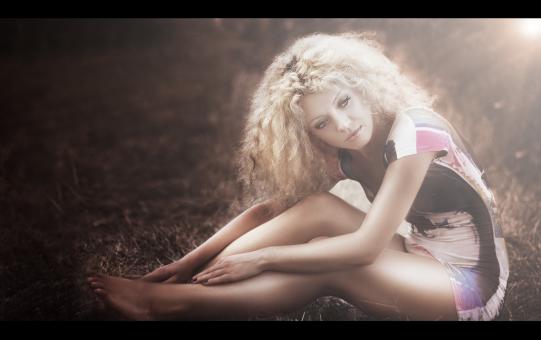 Free Stock Photo of Posing while Sitting