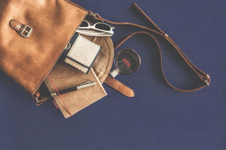 Free stock image of Business Bag created by Pixabay