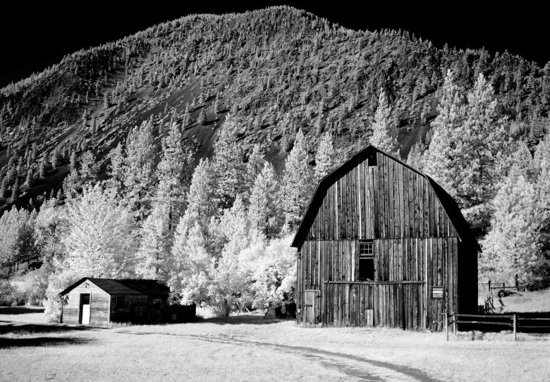 Free stock image of Old Wooden Barn created by Pixabay