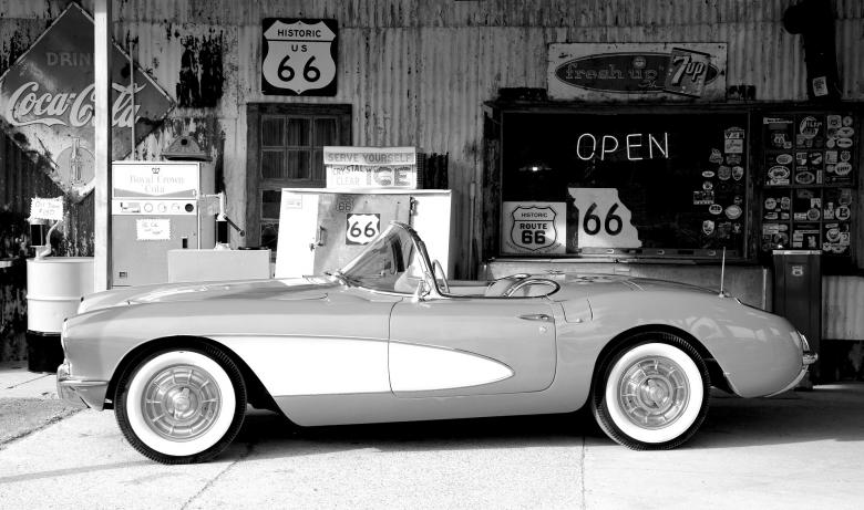 Free stock image of Old Corvette created by Pixabay