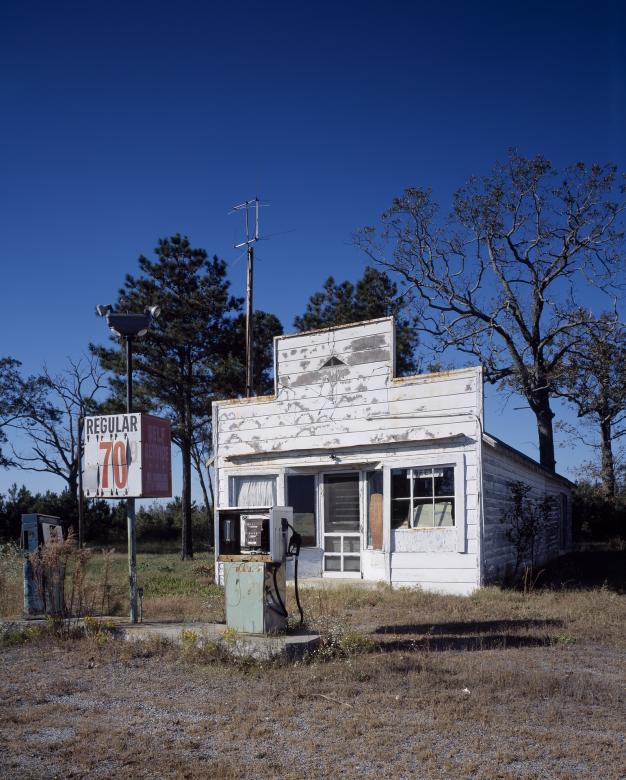 Free stock image of Old Petrol Station created by Pixabay