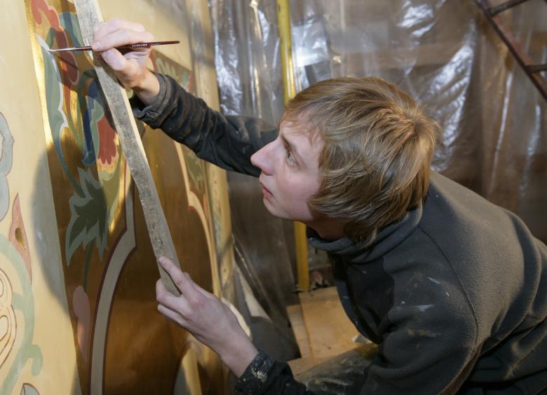 Free stock image of Passionate Painter created by Pixabay