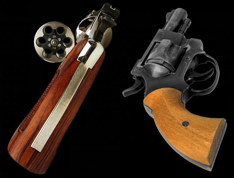 Free stock image of Two Guns created by Pixabay