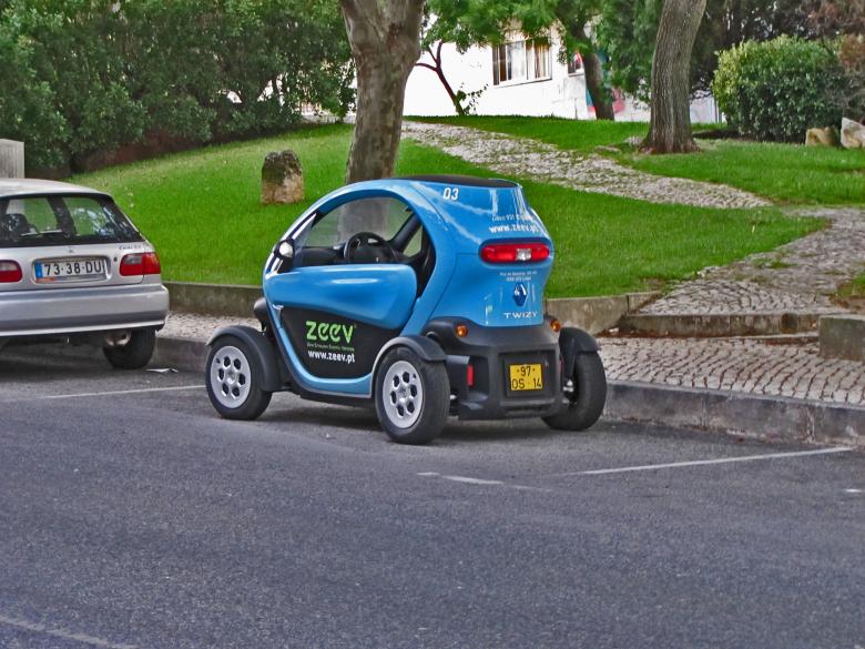 Free stock image of Electric Car created by Pixabay