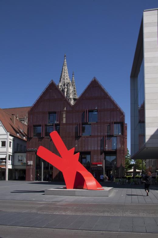 Free stock image of Red Sculpture  created by Pixabay