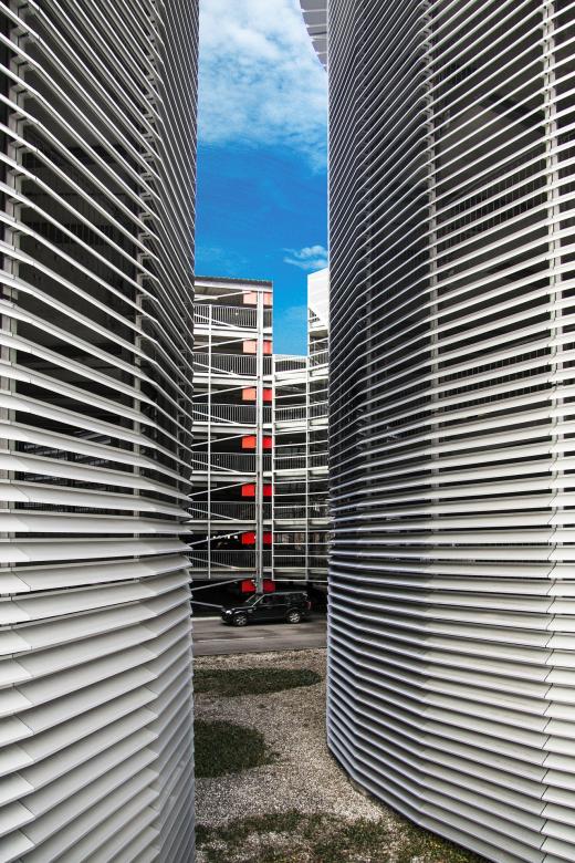 Free stock image of Multi-storey Car Park created by Pixabay