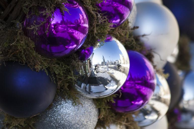 Free stock image of Christmas Ornament created by Pixabay
