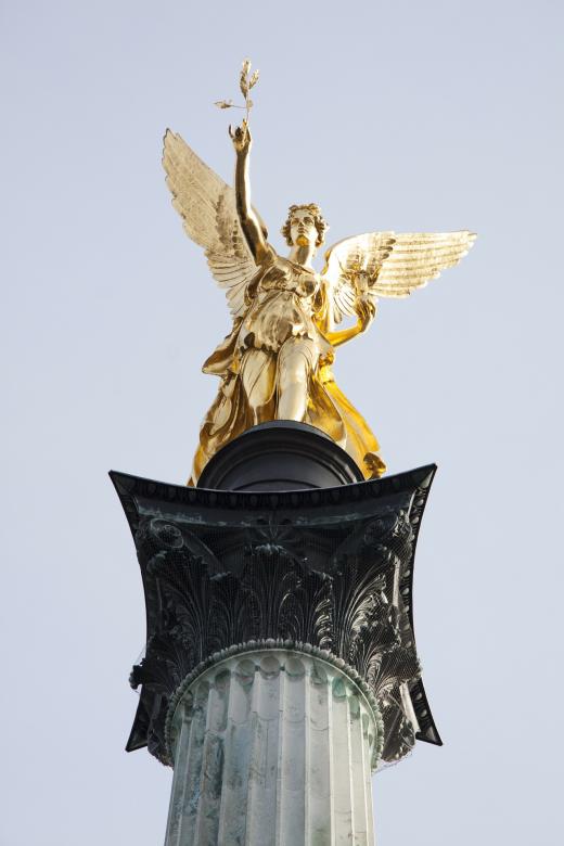 Free stock image of Statue in the City created by Pixabay