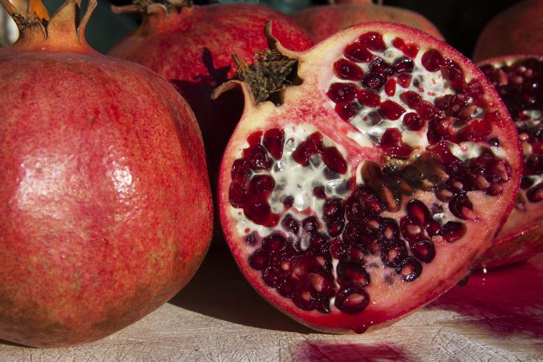 Free stock image of Fresh Pomegranate created by Pixabay