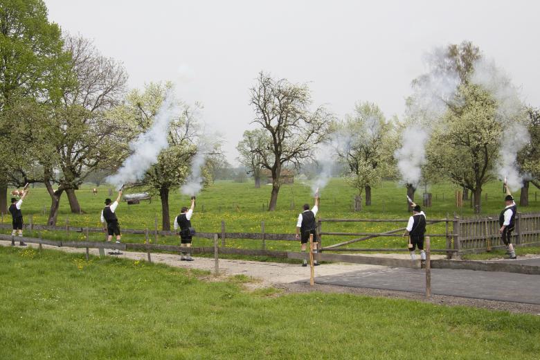 Free stock image of Firecrackers Shooting created by Pixabay