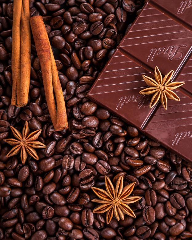 Free stock image of Coffee Beans and Chocolate created by Pixabay