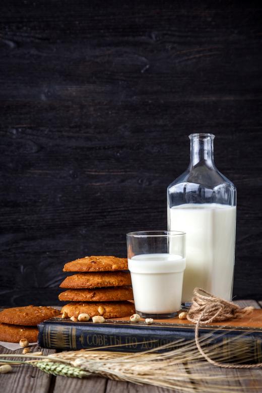 Free stock image of Milk and Cookies created by Pixabay
