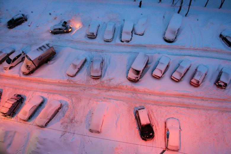 Free stock image of Cars Parked in Snow created by 2happy