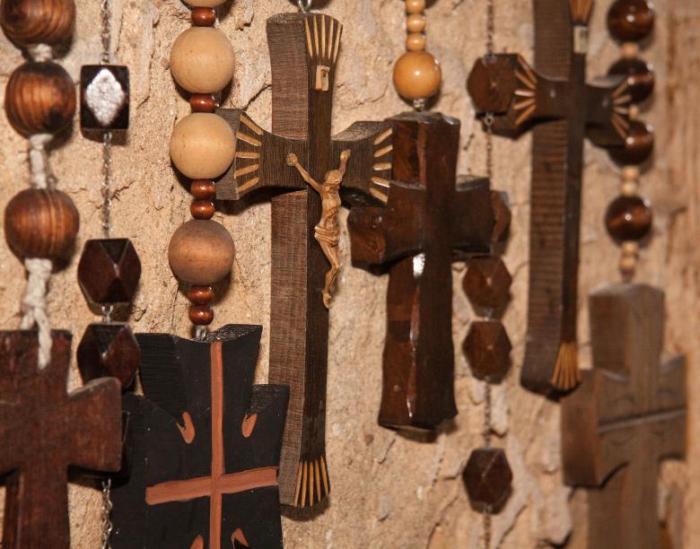 Free stock image of Inside the Rosary created by Pixabay