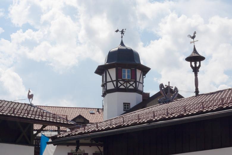 Free stock image of Roof View created by Pixabay