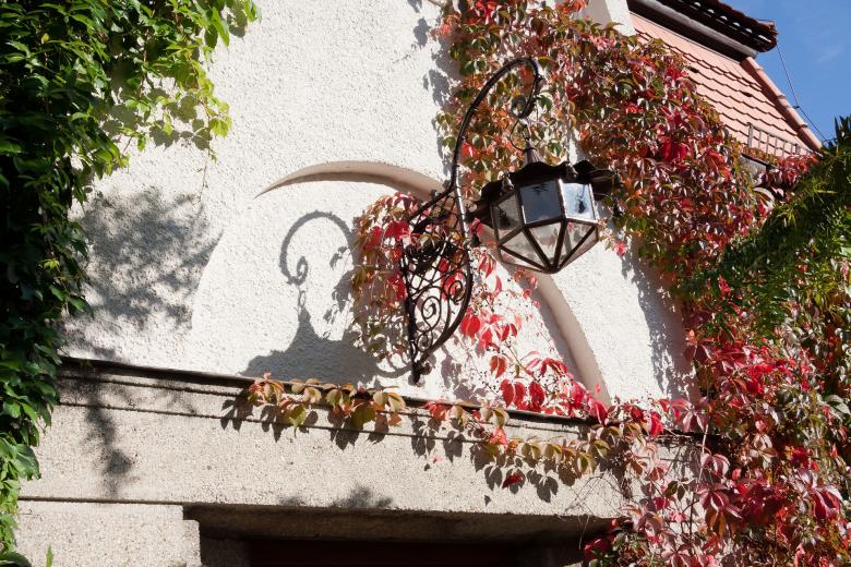 Free stock image of Light on the Entrance created by Pixabay
