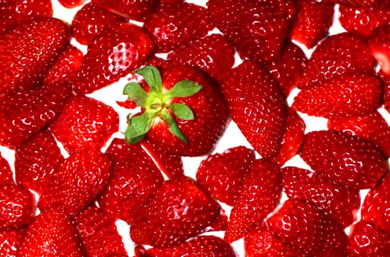 Free stock image of Strawberries with Cream created by Jack Moreh