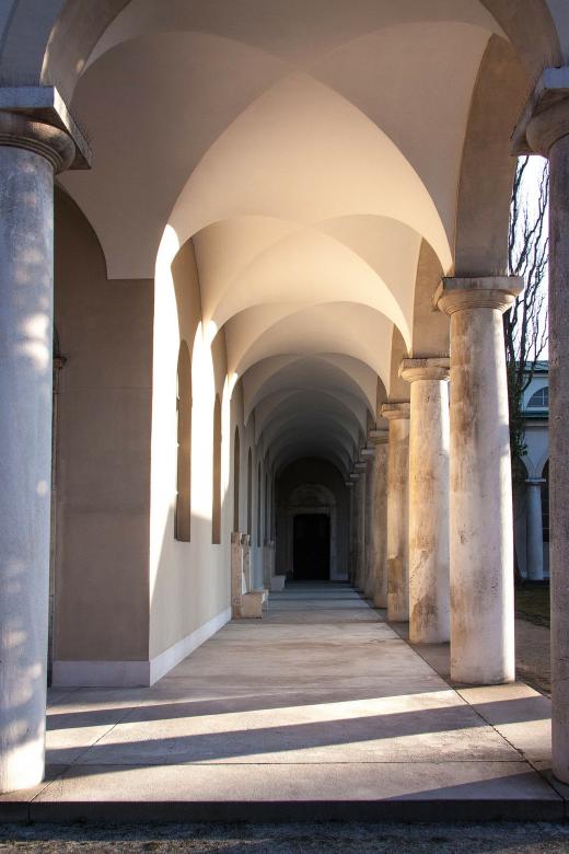 Free stock image of Arcade Architecture created by Pixabay