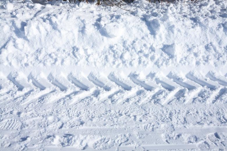 Free stock image of Tire Tracks in the Snow created by Pixabay