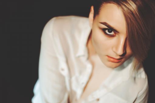 Photoshoot of a Model - Free Stock Photo