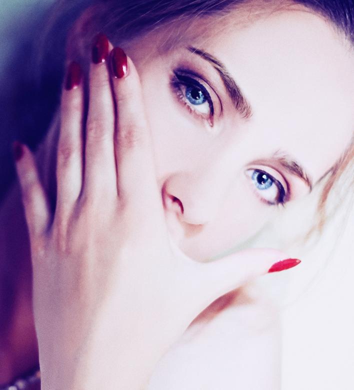 Free stock image of Portrait of a Lady created by Pixabay