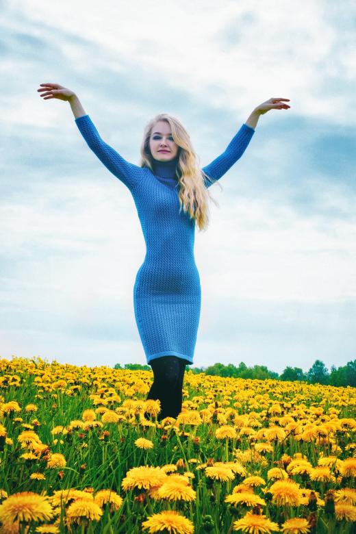 Free stock image of lady in the Flower Field created by Pixabay