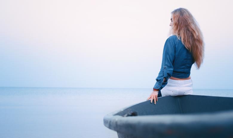 Free stock image of Woman on the Boat created by Pixabay