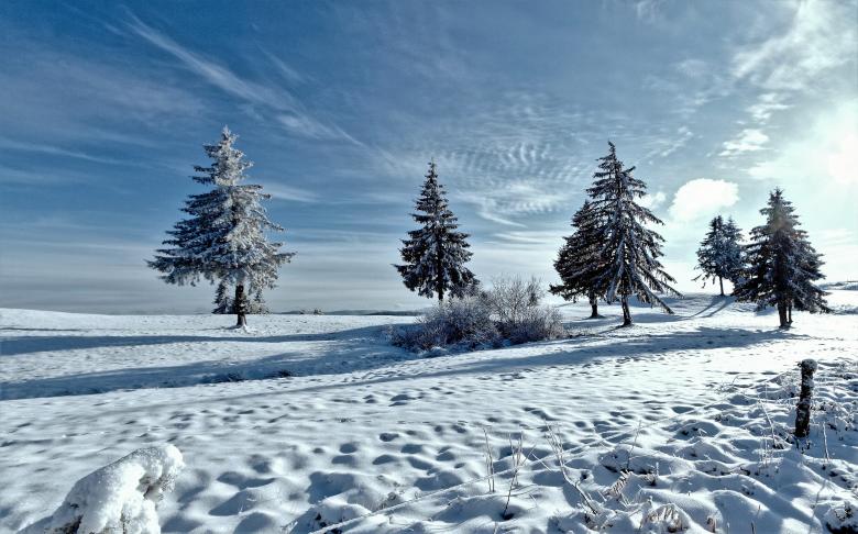 Free stock image of Frozen Mountain created by Pixabay