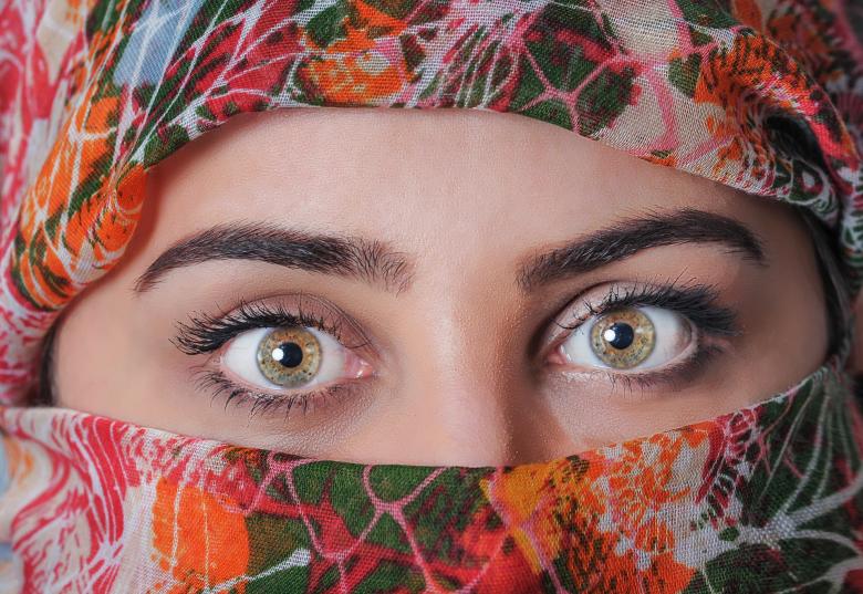 Free stock image of Head Shot created by Pixabay