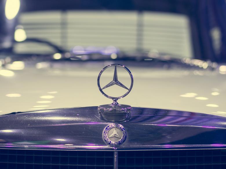Free stock image of Mercedes Benz created by Pixabay