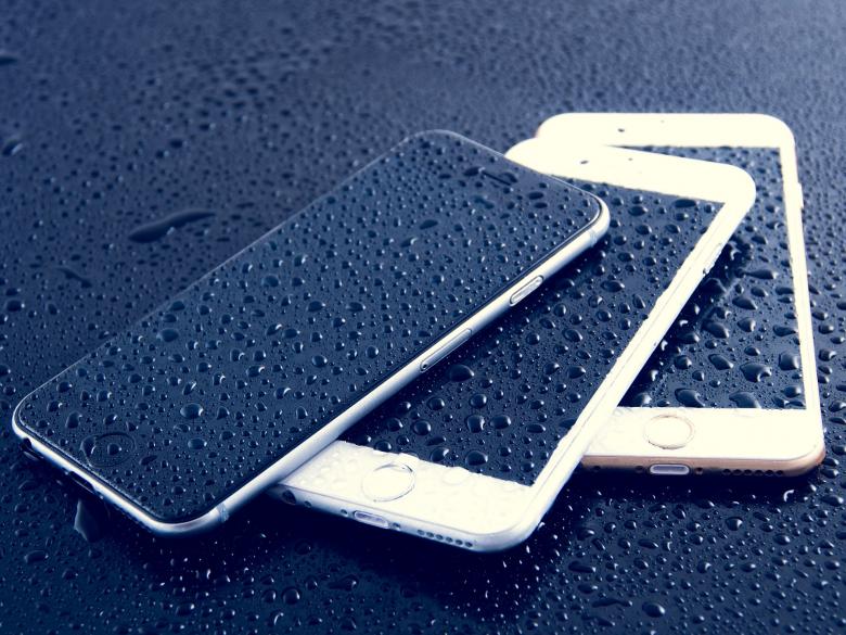 Free stock image of Three I Phones created by Pixabay