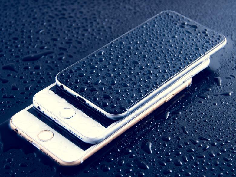 Free stock image of Three I Phones created by Pixabay