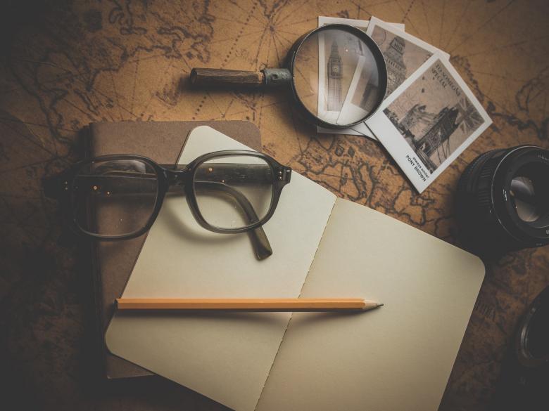 Free stock image of Camera and Glasses created by Pixabay