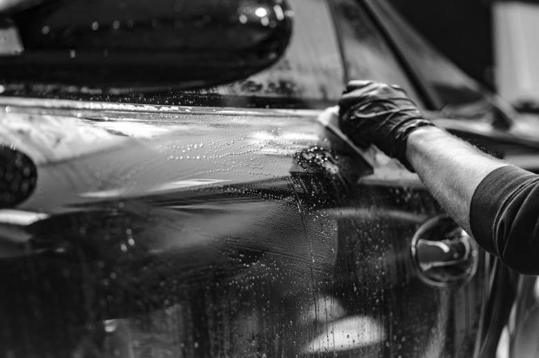 Free stock image of Porsche Cleaning created by Pixabay