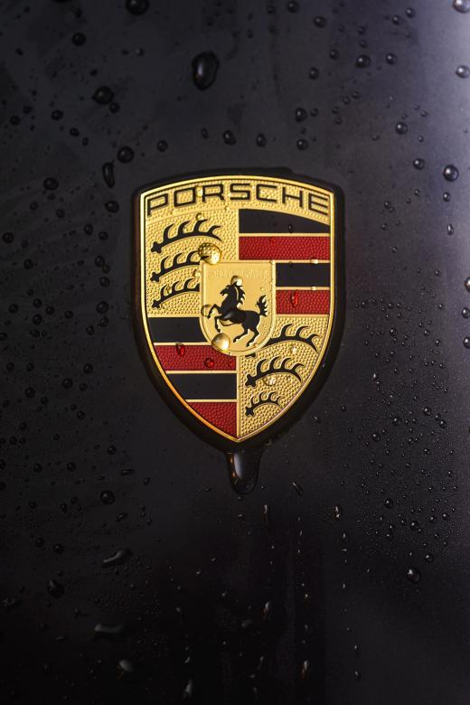 Free stock image of Porsche Carrera 4S created by Pixabay
