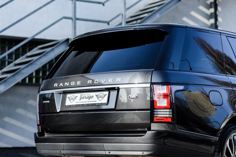 Free stock image of Black Land Rover created by Pixabay