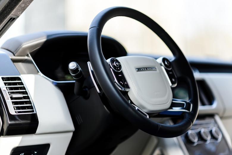 Free stock image of Range Rover Steering created by Pixabay