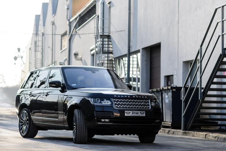 Free stock image of Black Range Rover created by Pixabay