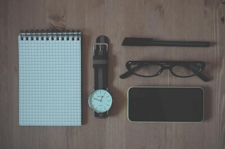 Free stock image of Diary and Phone created by Pixabay