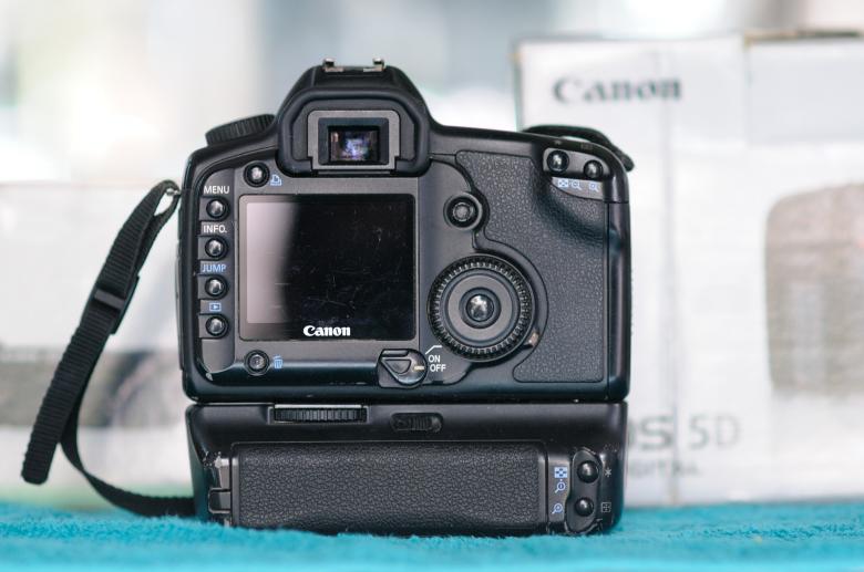 Free stock image of Canon EOS 5D Backside created by Pixabay