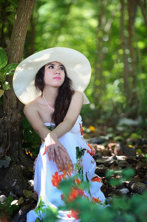 Free stock image of Girl in the Forest created by Pixabay