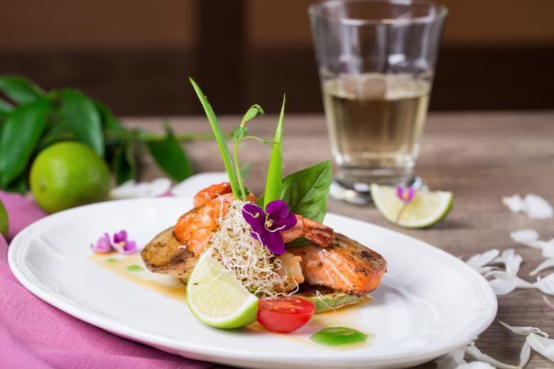Free stock image of White Wine and Salmon created by shvydkova