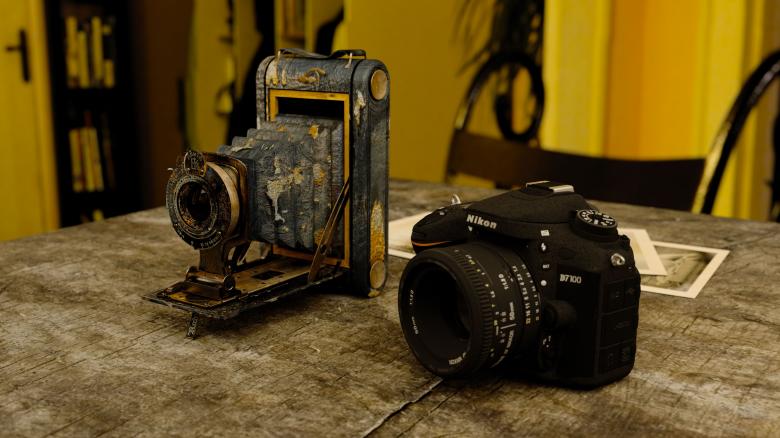 Free stock image of Vintage Camera and New created by Pixabay