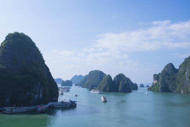 Free stock image of Ha Long Bay Seascape created by Jie-Jie 李介介