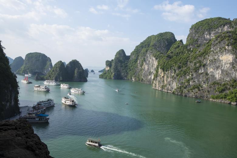 Free stock image of Ha Long Bay Boat Traffic created by Jie-Jie 李介介